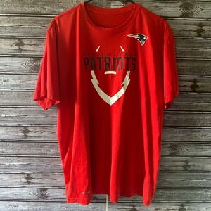 Nike Men's Short-Sleeved Tee Size XXL Red New England Patriots Logo Dri-Fit